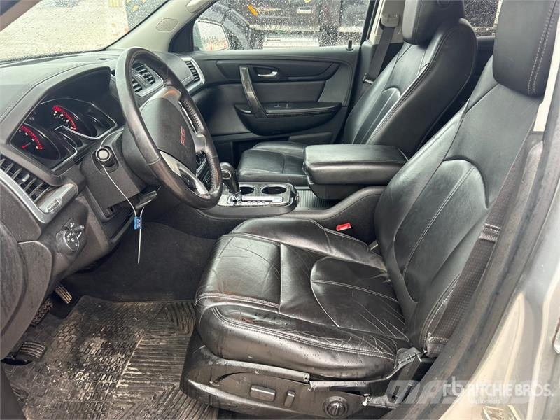 GMC Acadia SLT AWD SUV 자동차