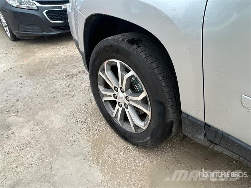 GMC Acadia SLT AWD SUV 자동차