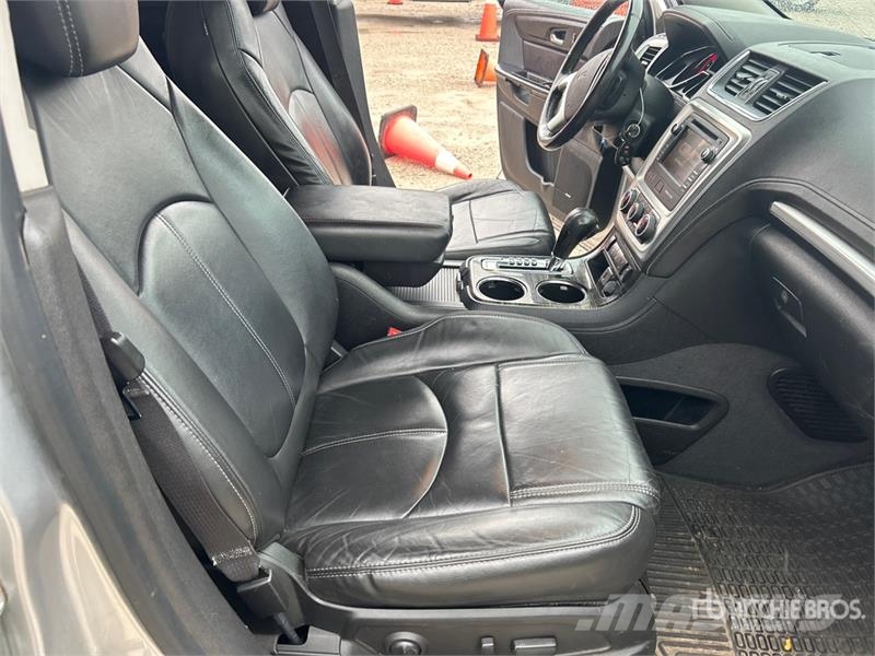 GMC Acadia SLT AWD SUV 자동차