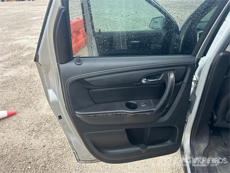 GMC Acadia SLT AWD SUV 자동차
