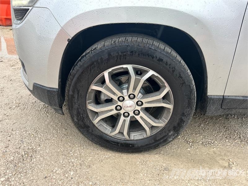 GMC Acadia SLT AWD SUV 자동차