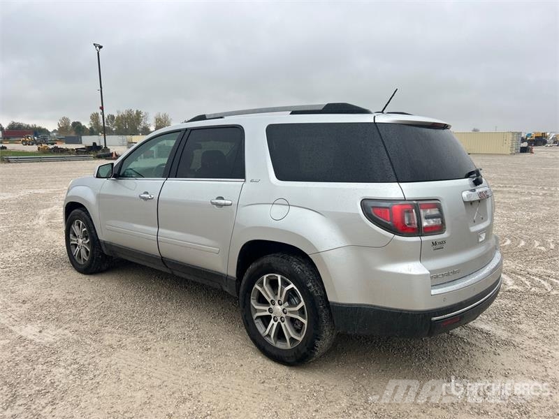 GMC Acadia SLT AWD SUV 자동차