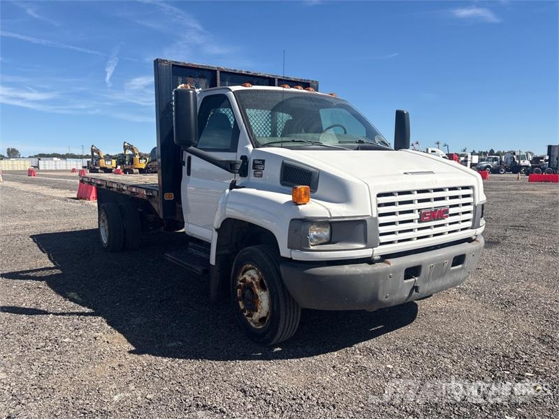 GMC C4500 Tovornjaki s kesonom/platojem