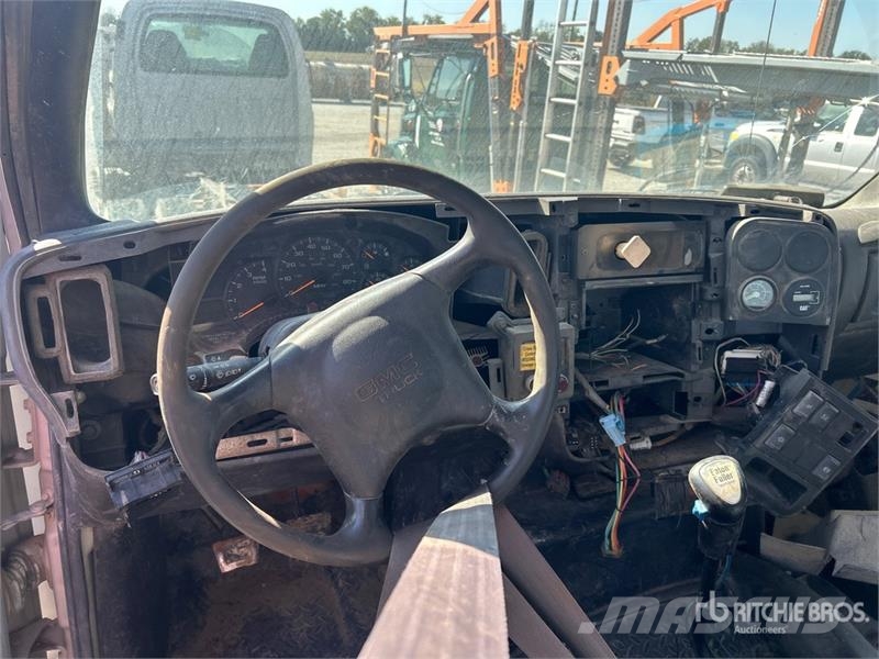 GMC C7500 Cabine en interieur