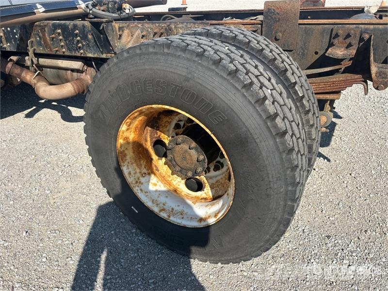 GMC C7500 Кабіни