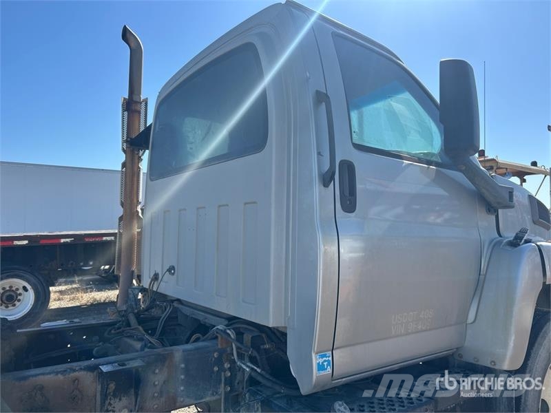 GMC C7500 Cabine en interieur