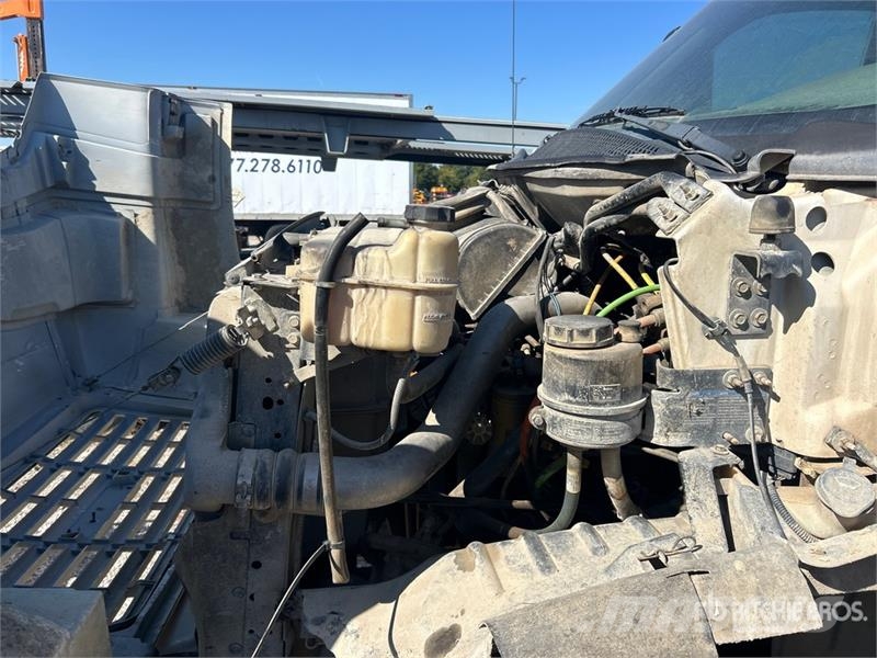 GMC C7500 Cabine en interieur
