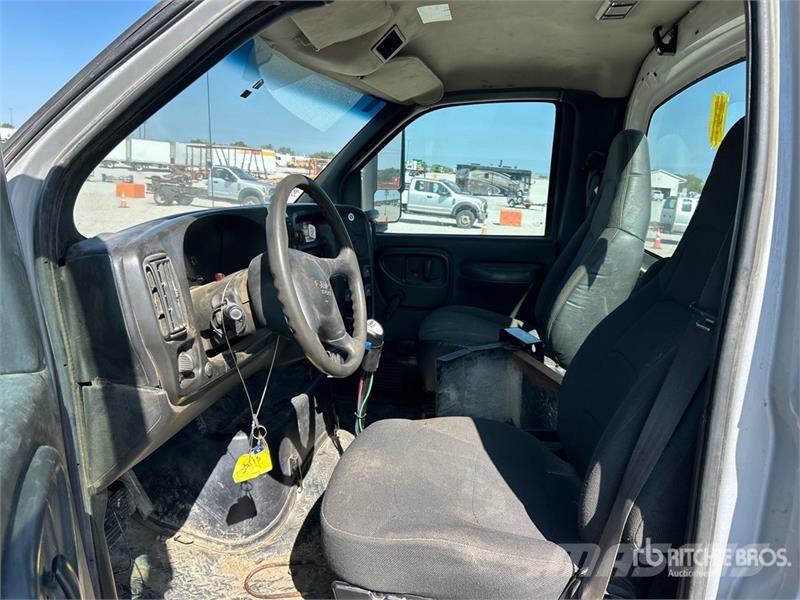 GMC C7500 Кабіни
