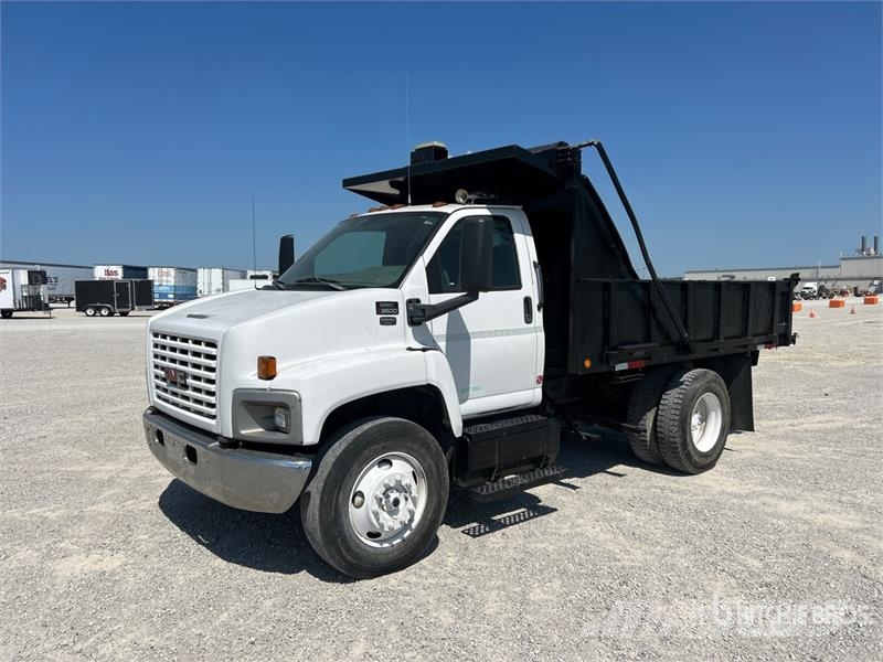 GMC C8500 Pašizgāzējs