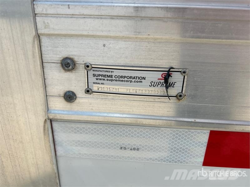 GMC Express G3500 4x2 Refrigerated Truck Isotermos y frigoríficos