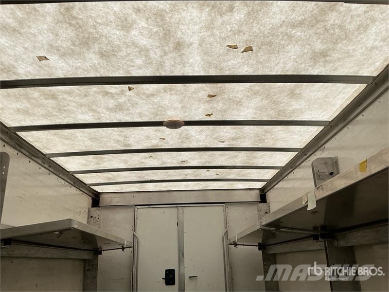 GMC Savana 3500 4x2 Van Truck (Inoperable) Sanduk kamioni