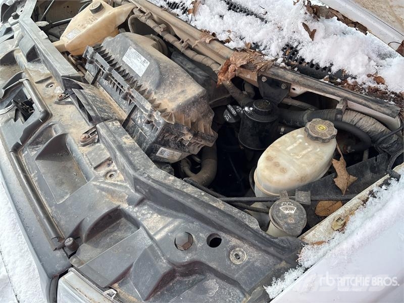 GMC Savana 4500 4x2 Van Truck (Inoperable) Sanduk kamioni