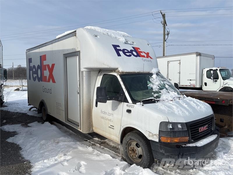GMC Savana 4500 4x2 Van Truck (Inoperable) Sanduk kamioni