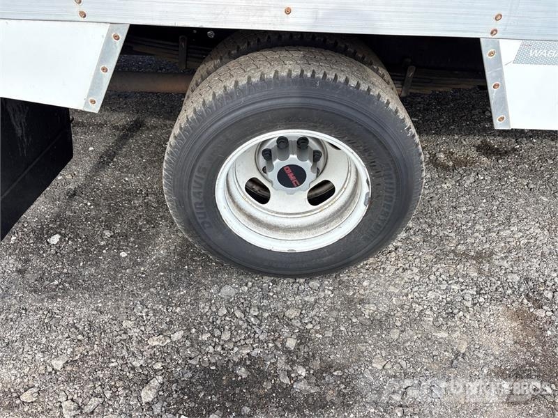 GMC Savana G3500 4x2 Refrigerated Truck Tovornjaki hladilniki