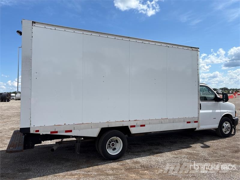 GMC Savana G3500 4x2 Refrigerated Truck Isotermos y frigoríficos