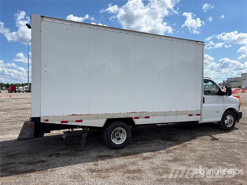 GMC Savana G3500 4x2 Refrigerated Truck Isotermos y frigoríficos