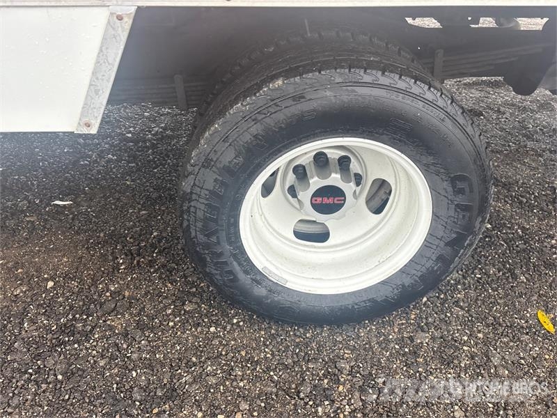 GMC Savana G3500 4x2 Refrigerated Truck Tovornjaki hladilniki
