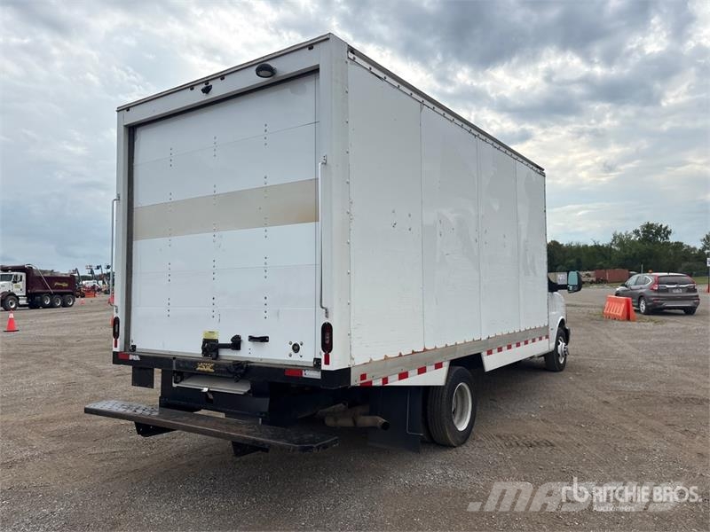GMC Savana G3500 4x2 Refrigerated Truck Isotermos y frigoríficos