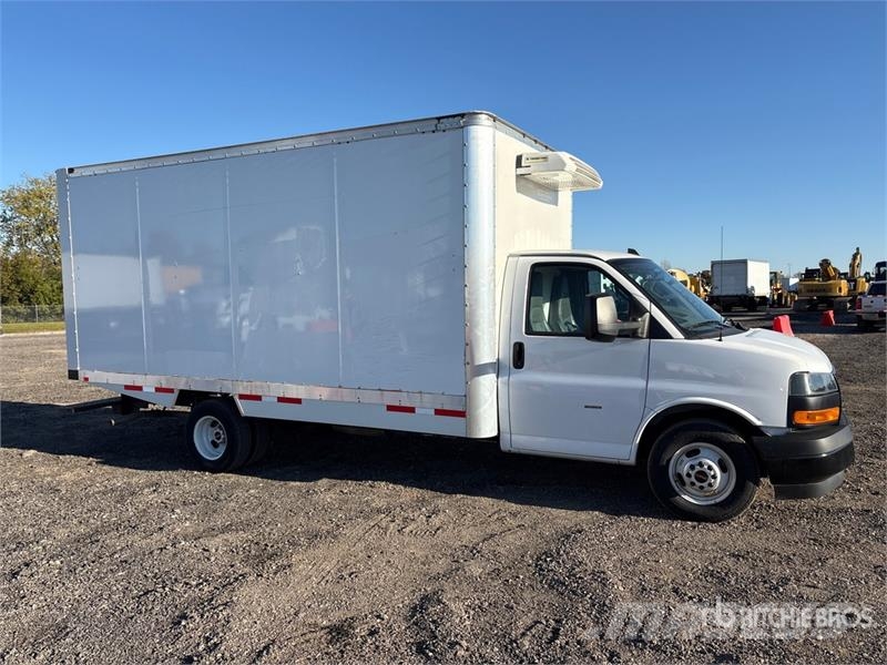 GMC Savana G3500 4x2 Refrigerated Truck Chladiarenské nákladné vozidlá