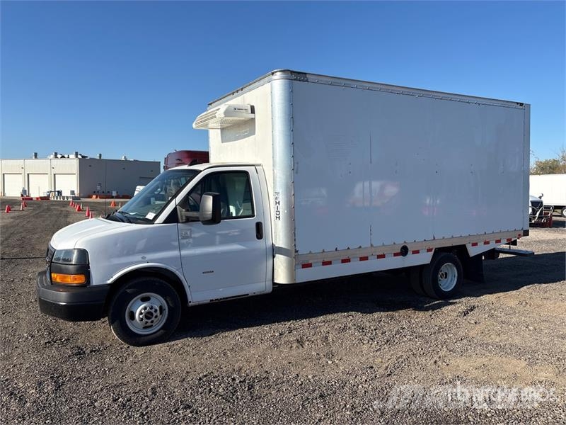 GMC Savana G3500 4x2 Refrigerated Truck Kamioni hladnjače