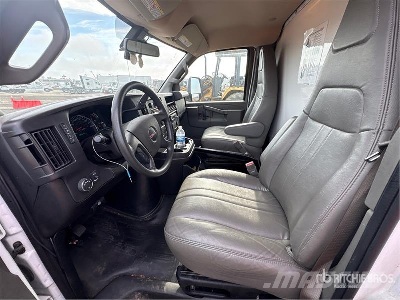 GMC Savana G3500 4x2 Refrigerated Truck Camion frigorifique
