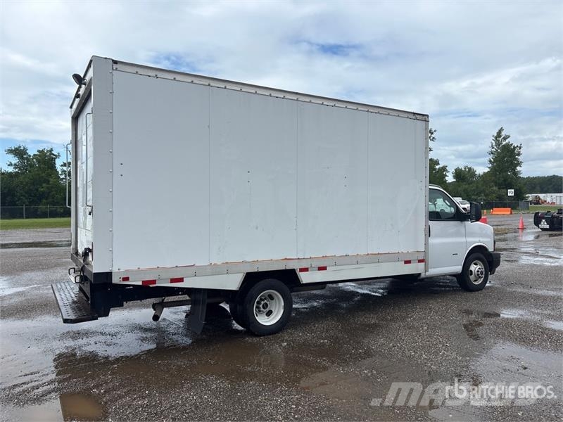 GMC Savana G3500 4x2 Refrigerated Truck Isotermos y frigoríficos