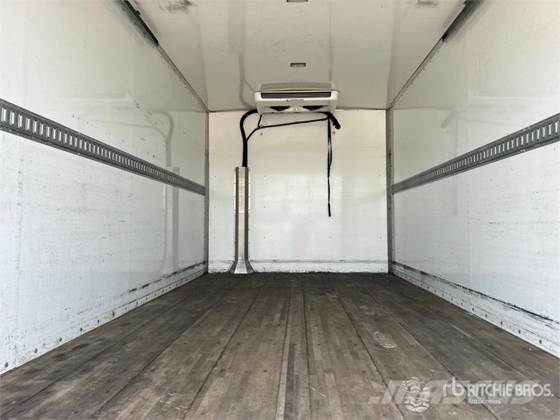 GMC Savana G3500 4x2 Refrigerated Truck Camion a temperatura controllata