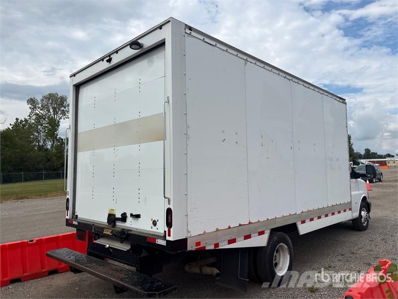 GMC Savana G3500 4x2 Refrigerated Truck Isotermos y frigoríficos