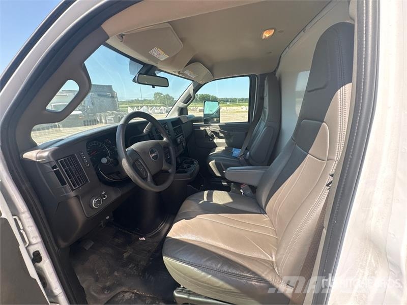 GMC Savana G3500 4x2 Refrigerated Truck Isotermos y frigoríficos
