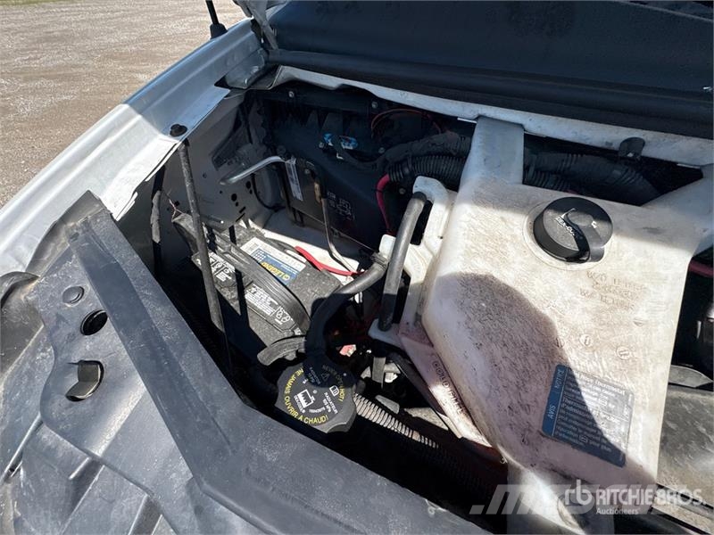 GMC Savana G3500 4x2 Refrigerated Truck Isotermos y frigoríficos