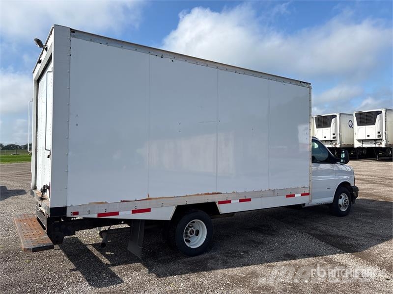 GMC Savana G3500 4x2 Refrigerated Truck Isotermos y frigoríficos