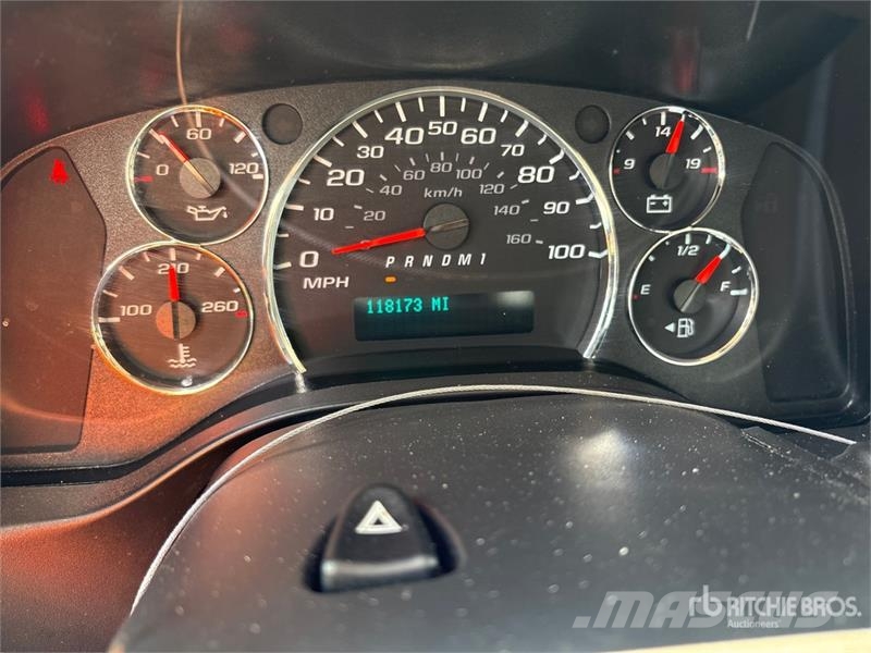 GMC Savana G3500 4x2 Refrigerated Truck Isotermos y frigoríficos