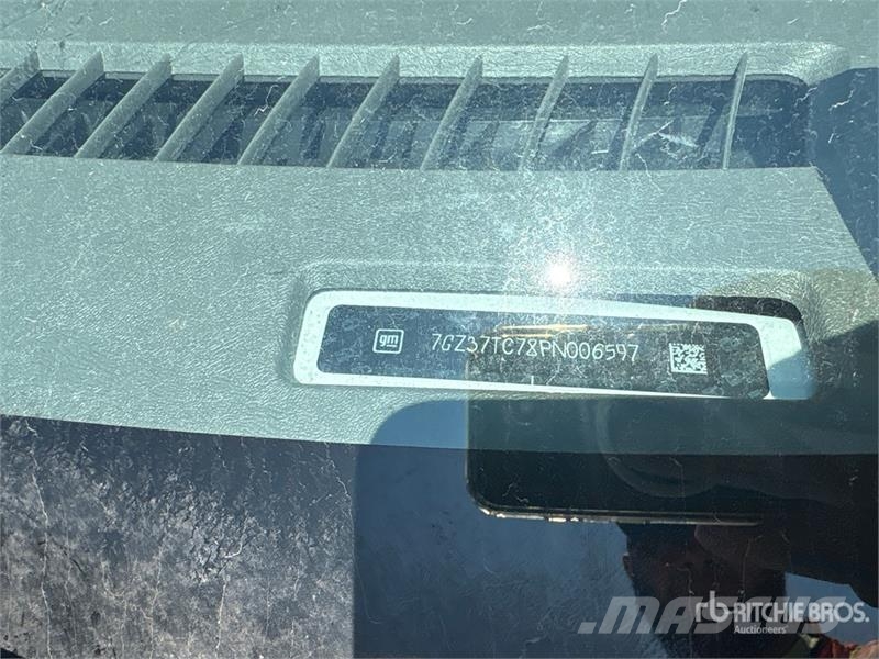 GMC Savana G3500 4x2 Refrigerated Truck Isotermos y frigoríficos