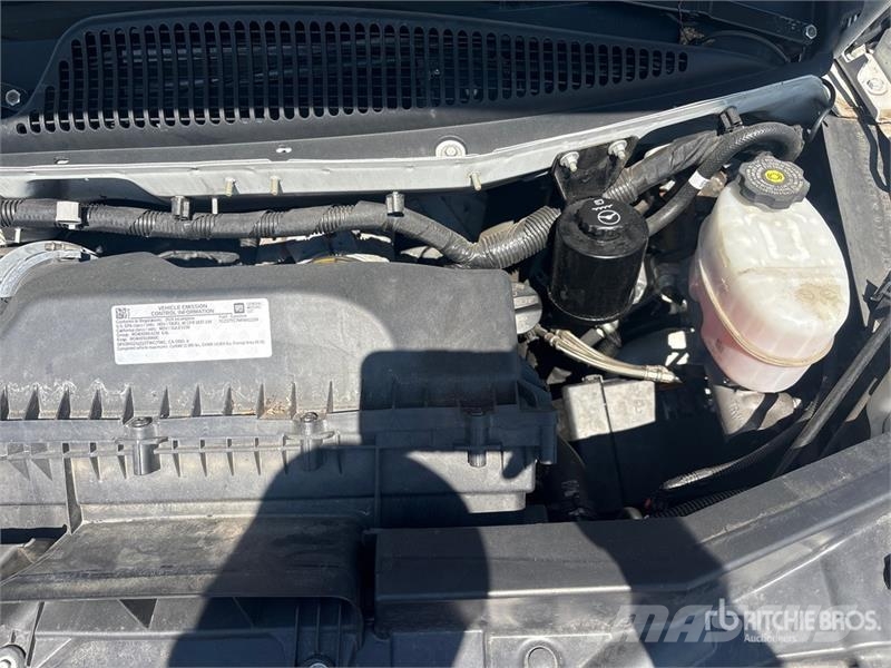 GMC Savana G3500 4x2 Refrigerated Truck Isotermos y frigoríficos