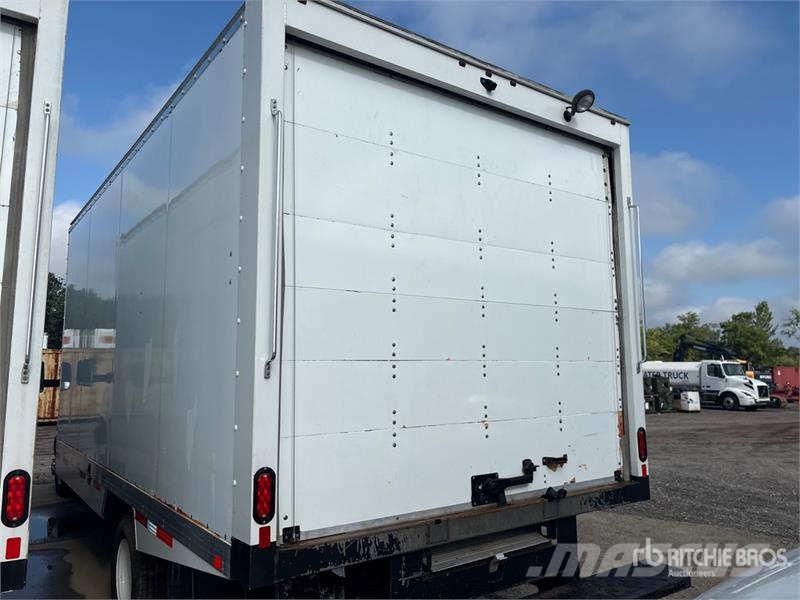 GMC Savana G3500 4x2 Refrigerated Truck Camion frigorifique