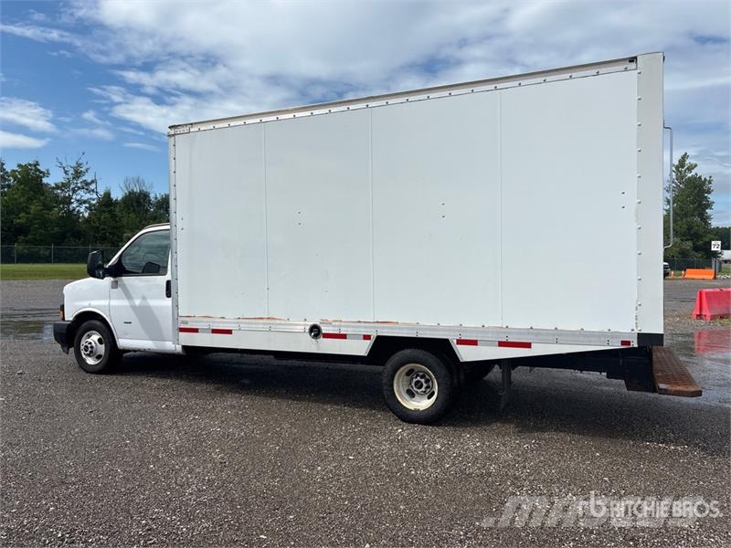 GMC Savana G3500 4x2 Refrigerated Truck Isotermos y frigoríficos