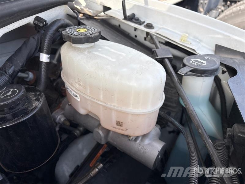 GMC Savana G3500 4x2 Refrigerated Truck Isotermos y frigoríficos