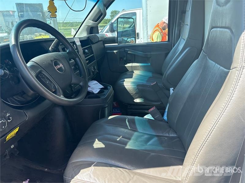 GMC Savana G3500 4x2 Refrigerated Truck Isotermos y frigoríficos