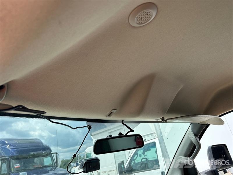 GMC Savana G3500 4x2 Refrigerated Truck Isotermos y frigoríficos