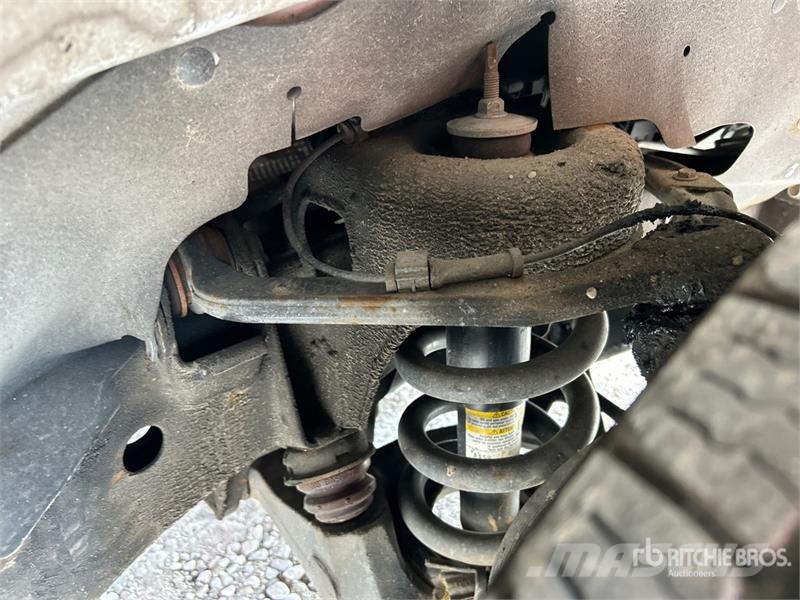 GMC Savana G3500 4x2 Refrigerated Truck Camion a temperatura controllata