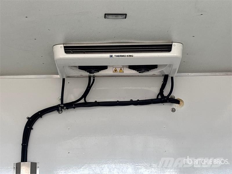 GMC Savana G3500 4x2 Refrigerated Truck Isotermos y frigoríficos