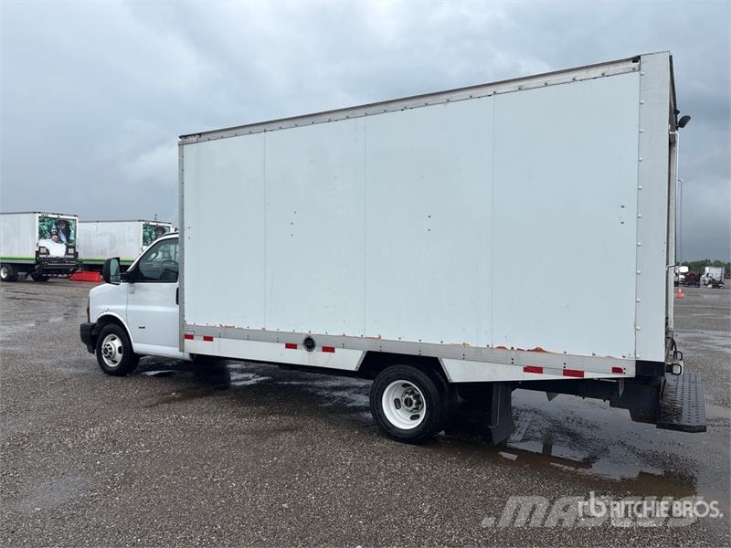 GMC Savana G3500 4x2 Refrigerated Truck Isotermos y frigoríficos