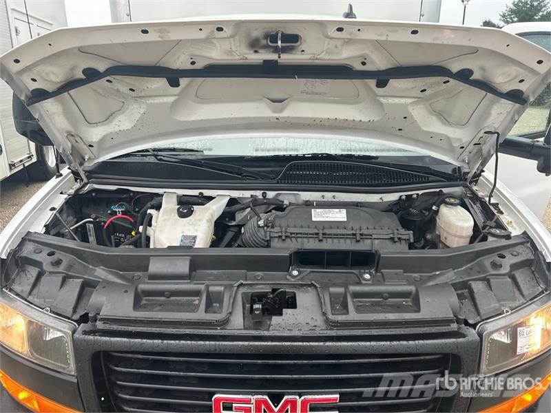 GMC Savana G3500 4x2 Refrigerated Truck Isotermos y frigoríficos