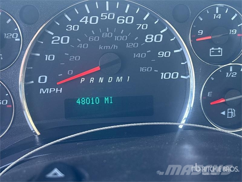 GMC Savana G3500 4x2 Refrigerated Truck شاحنات بدرجة حرارة قابلة للضبط