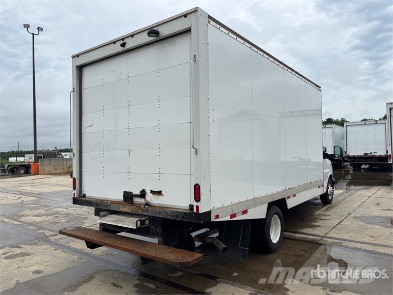 GMC Savana G3500 4x2 Refrigerated Truck Isotermos y frigoríficos