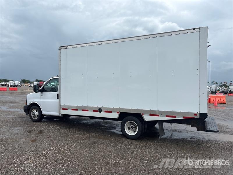 GMC Savana G3500 4x2 Refrigerated Truck Isotermos y frigoríficos