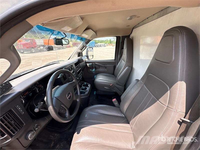 GMC Savana G3500 4x2 Refrigerated Truck Isotermos y frigoríficos