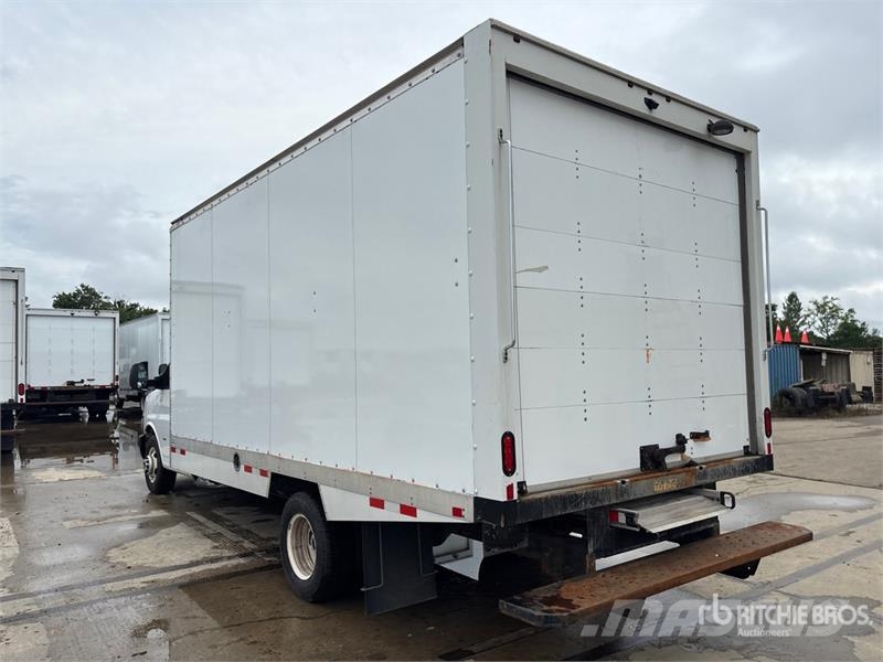 GMC Savana G3500 4x2 Refrigerated Truck Isotermos y frigoríficos