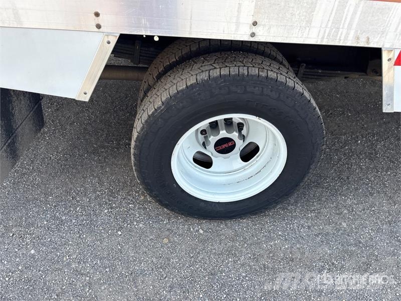 GMC Savana G3500 4x2 Refrigerated Truck Isotermos y frigoríficos