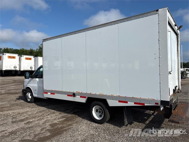 GMC Savana G3500 4x2 Refrigerated Truck Isotermos y frigoríficos